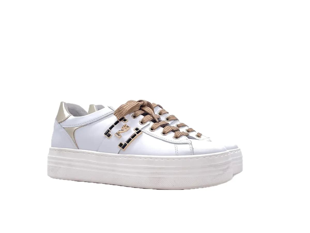 NERO GIARDINI Sneakers donna in pelle bianca in Sneaker casual Calzature Durello - Agna, commercioVirtuoso.it