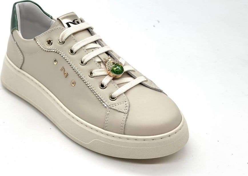 Nero Giardini Sneaker donna pelle latte dettagli oro platform in Sneaker casual Calzature Durello - Agna, commercioVirtuoso.it