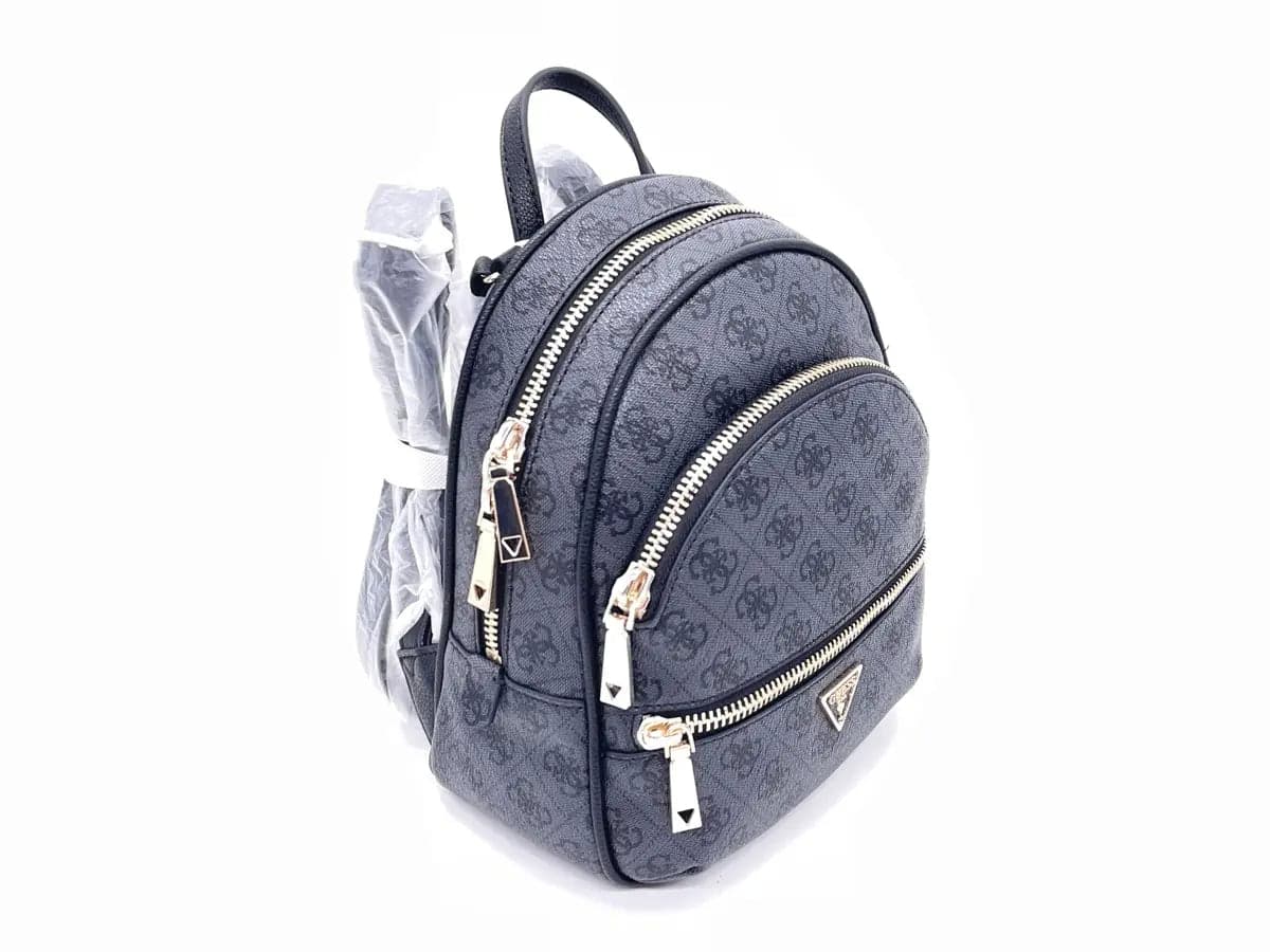 GUESS Zainetto donna MANHATTAN II Coal Logo in Zaini Casual Calzature Durello - Agna, commercioVirtuoso.it