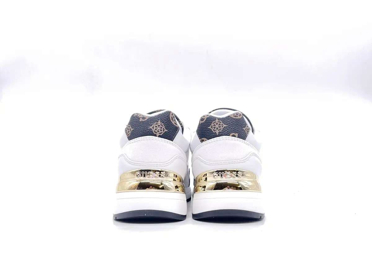 GUESS Sneakers donna FL5MOXFAL12 Bianco in Sneaker casual Calzature Durello - Agna, commercioVirtuoso.it