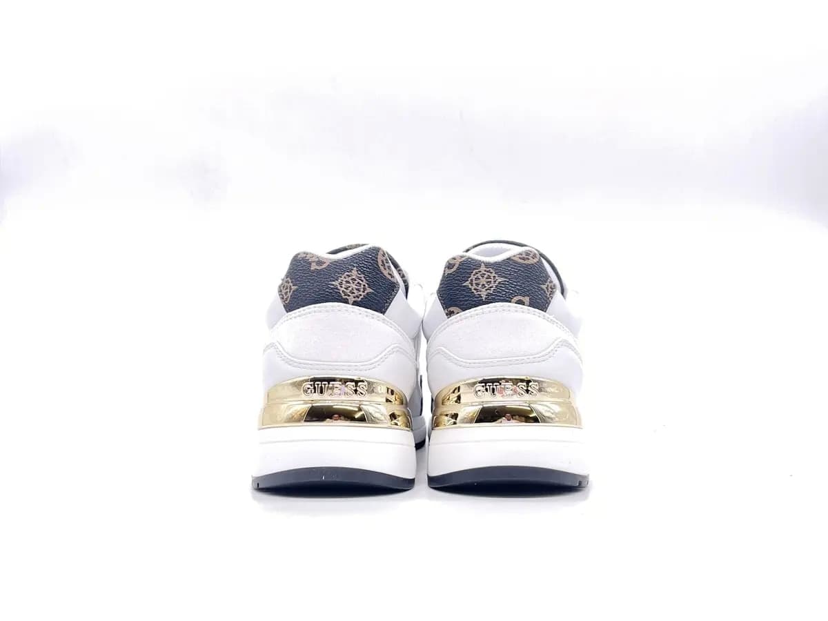 GUESS Sneakers donna FL5MOXFAL12 Bianco in Sneaker casual Calzature Durello - Agna, commercioVirtuoso.it