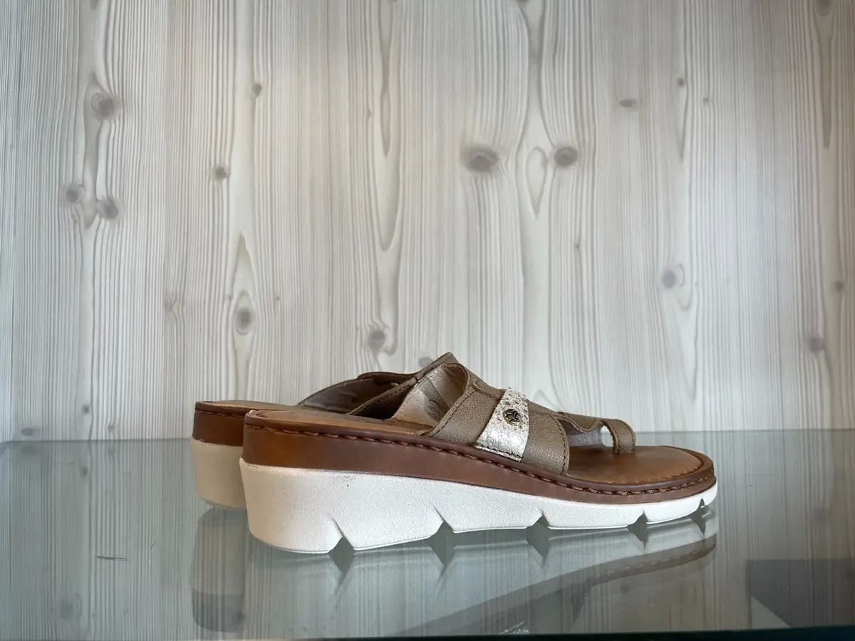 FLY FLOT Ciabatta infra pollice donna Rovere in Infradito e ciabatte da spiaggia Calzature Durello - Agna, commercioVirtuoso.it