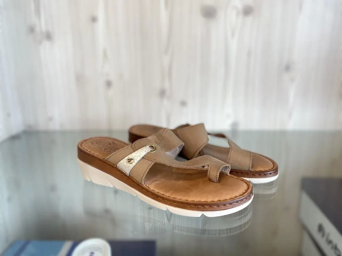 FLY FLOT Ciabatta infra pollice donna Rovere in Infradito e ciabatte da spiaggia Calzature Durello - Agna, commercioVirtuoso.it