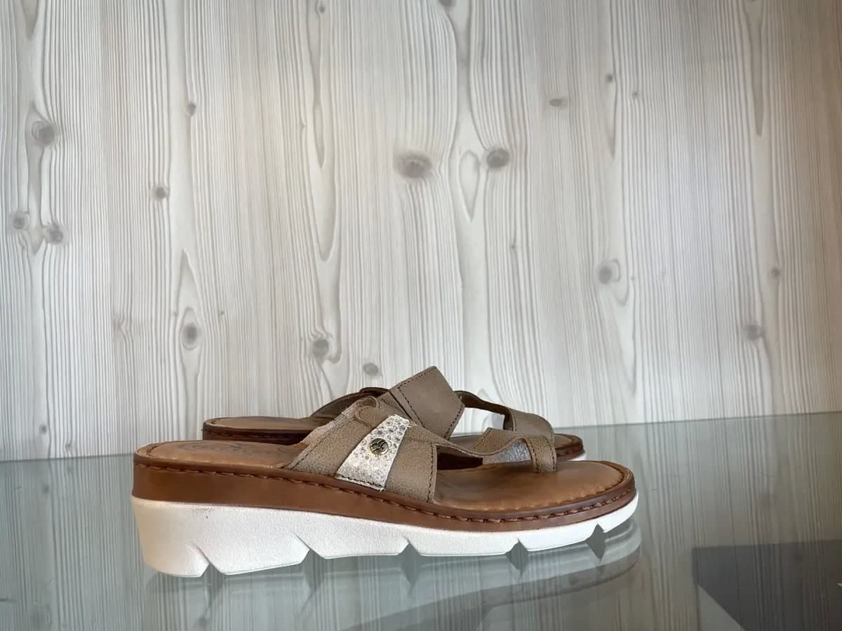 FLY FLOT Ciabatta infra pollice donna Rovere in Infradito e ciabatte da spiaggia Calzature Durello - Agna, commercioVirtuoso.it