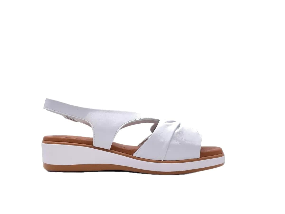 SUSIMODA Sandali Donna Bianchi in Pelle in Sandali moda Calzature Durello - Agna, commercioVirtuoso.it