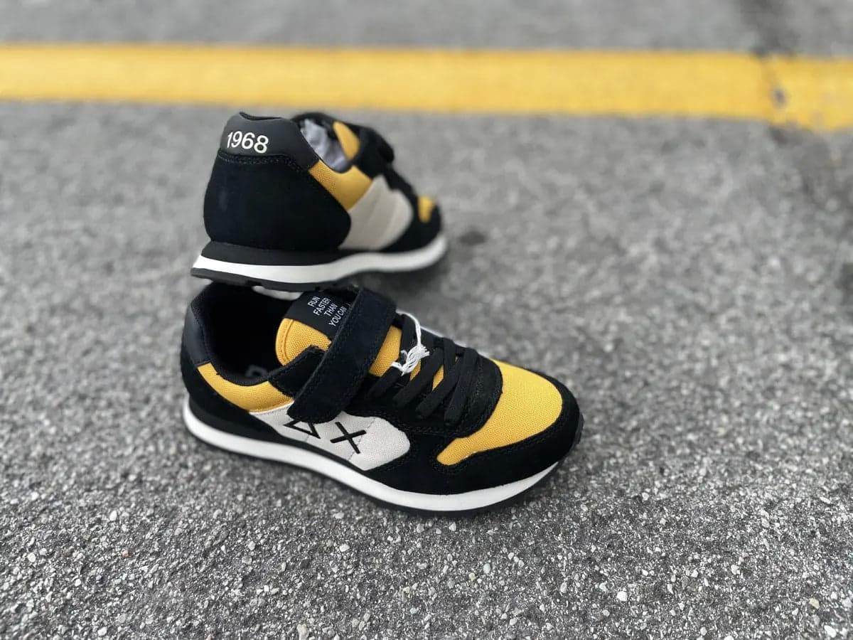 SUN68 Running bambino BOY'S TOM COLOR Z43307K 23 nera e gialla in Sneaker casual Calzature Durello - Agna, commercioVirtuoso.it