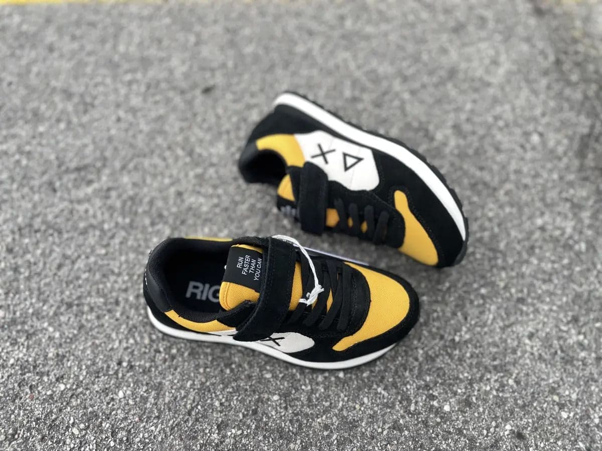 SUN68 Running bambino BOY'S TOM COLOR Z43307K 23 nera e gialla in Sneaker casual Calzature Durello - Agna, commercioVirtuoso.it