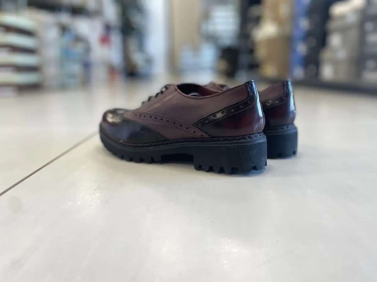 TRATTI DI DONNA Francesina in pelle rossa bordo in Loafer e mocassini Calzature Durello - Agna, commercioVirtuoso.it