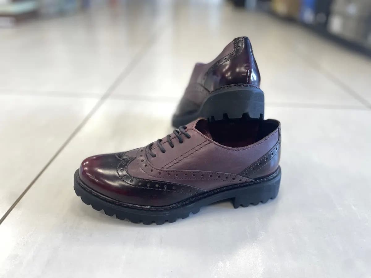 TRATTI DI DONNA Francesina in pelle rossa bordo in Loafer e mocassini Calzature Durello - Agna, commercioVirtuoso.it
