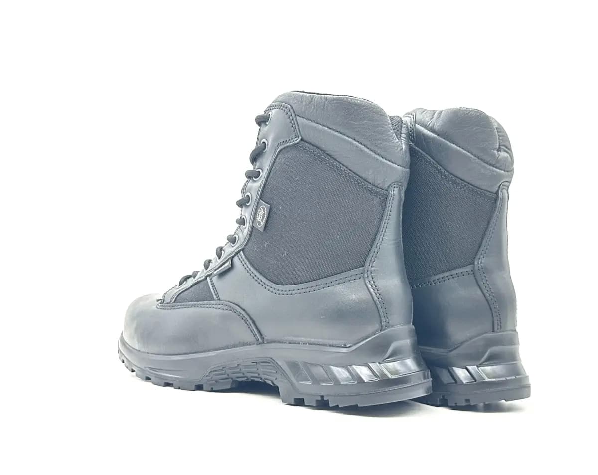 Scarponcini uomo in pelle impermeabile Goretex suola nitrilica antiscivolo in Stivali da escursionismo Calzature Durello - Agna, commercioVirtuoso.it