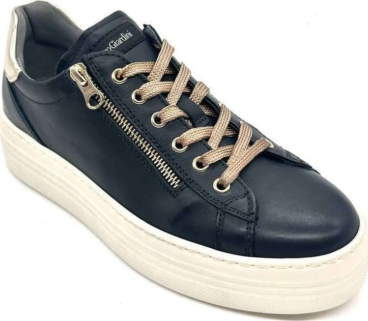 Nero Giardini Sneaker donna pelle nera zip laterale platform in Sneaker casual Calzature Durello - Agna, commercioVirtuoso.it
