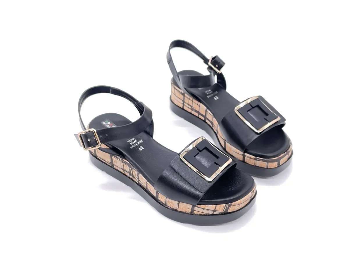 REPO Sandali donna In pelle nera con zeppa in sughero in Sandali moda Calzature Durello - Agna, commercioVirtuoso.it