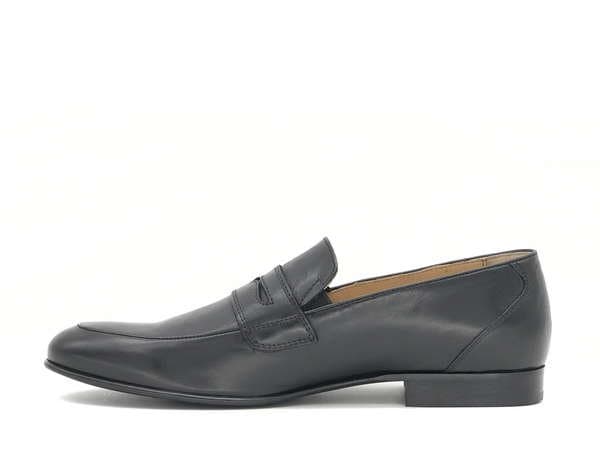NERO GIARDINI Mocassino uomo P402531U 100 in Loafer e mocassini Calzature Durello - Agna, commercioVirtuoso.it