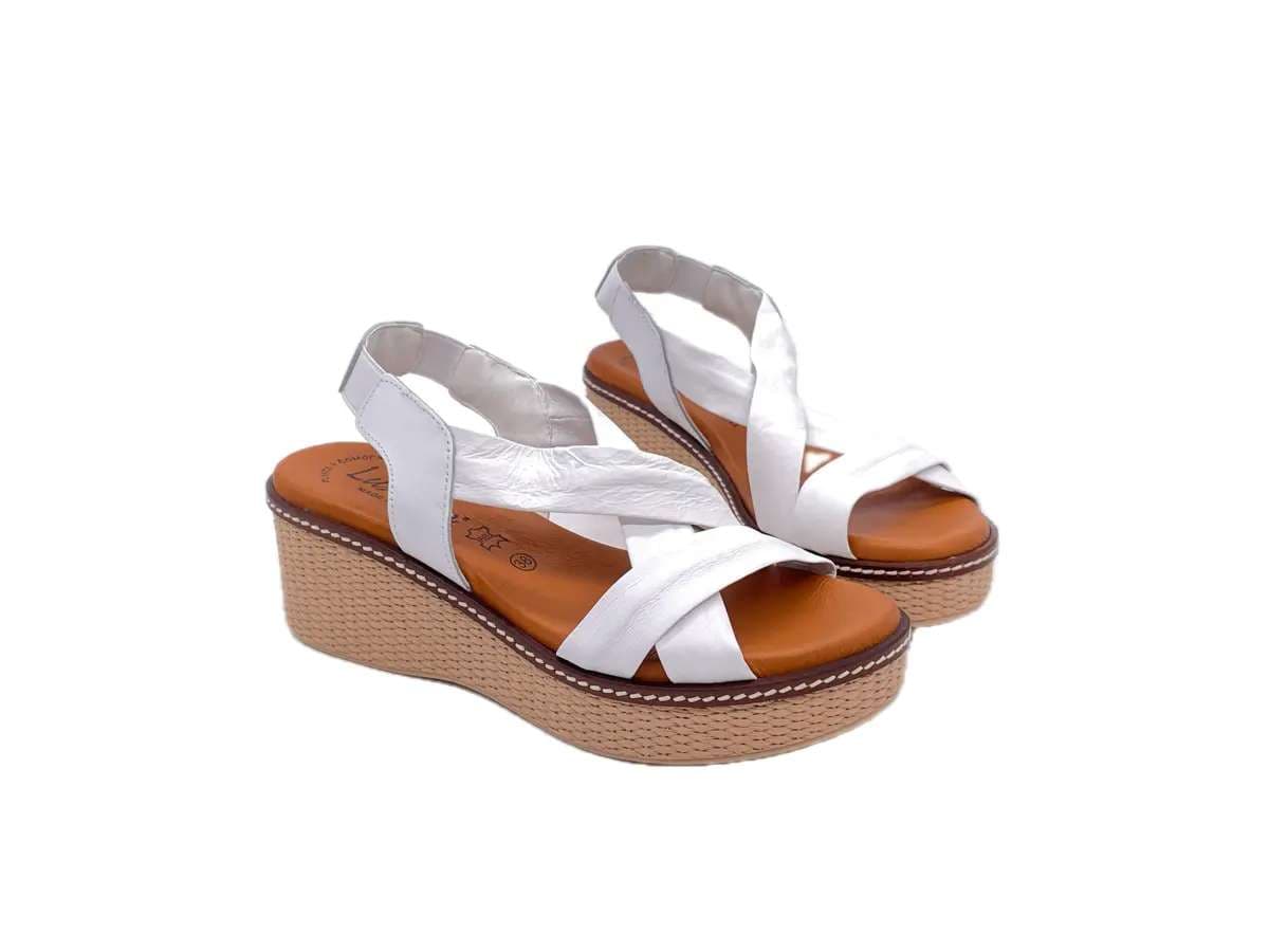 LUXDIVE Sandali donna con fasce incrociate in pelle bianca in Sandali moda Calzature Durello - Agna, commercioVirtuoso.it