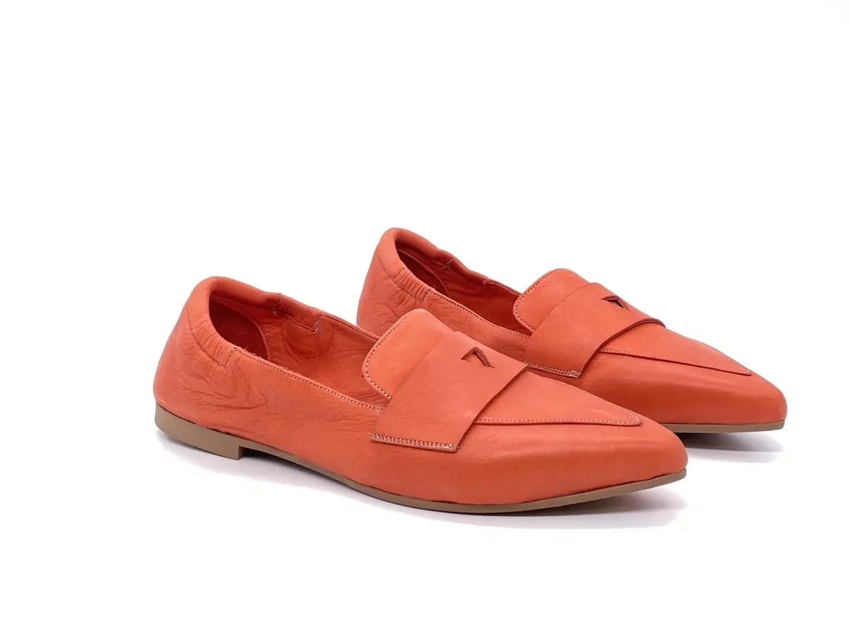 JACKAL Mocassino a punta donna in pelle corallo in Loafer e mocassini Calzature Durello - Agna, commercioVirtuoso.it