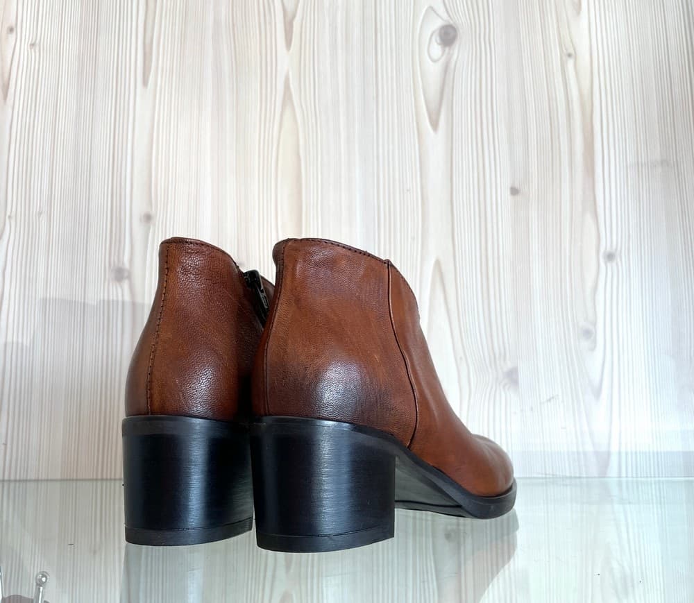 LUX Tronchetto Donna in Pelle Cuoio in Stivali Calzature Durello - Agna, commercioVirtuoso.it