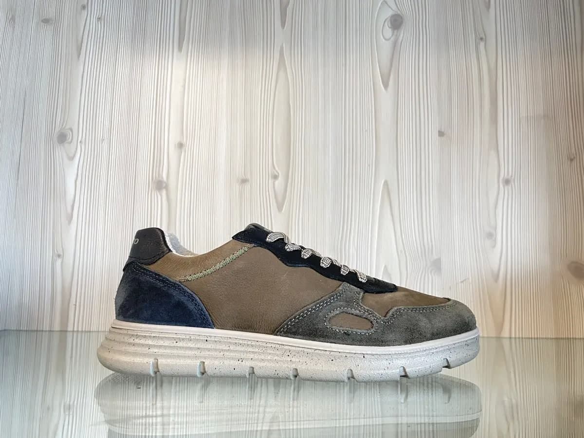 IGI &amp; CO. Sneakers uomo in pelle scamosciata e nabuk Bosco Fango in Sneaker casual Calzature Durello - Agna, commercioVirtuoso.it