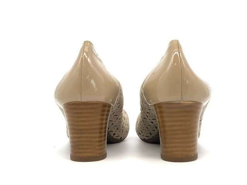 GRUNLAND Décolleté donna CIAC beige forato con punta in vernice e tacco 50 in Infradito e ciabatte da spiaggia Calzature Durello - Agna, commercioVirtuoso.it