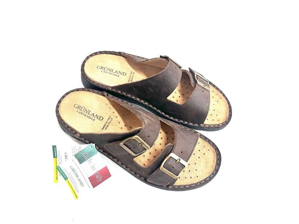 GRUNLAND LEPP Ciabatte uomo a due fibbie in pelle mogano in Pantofole Calzature Durello - Agna, commercioVirtuoso.it