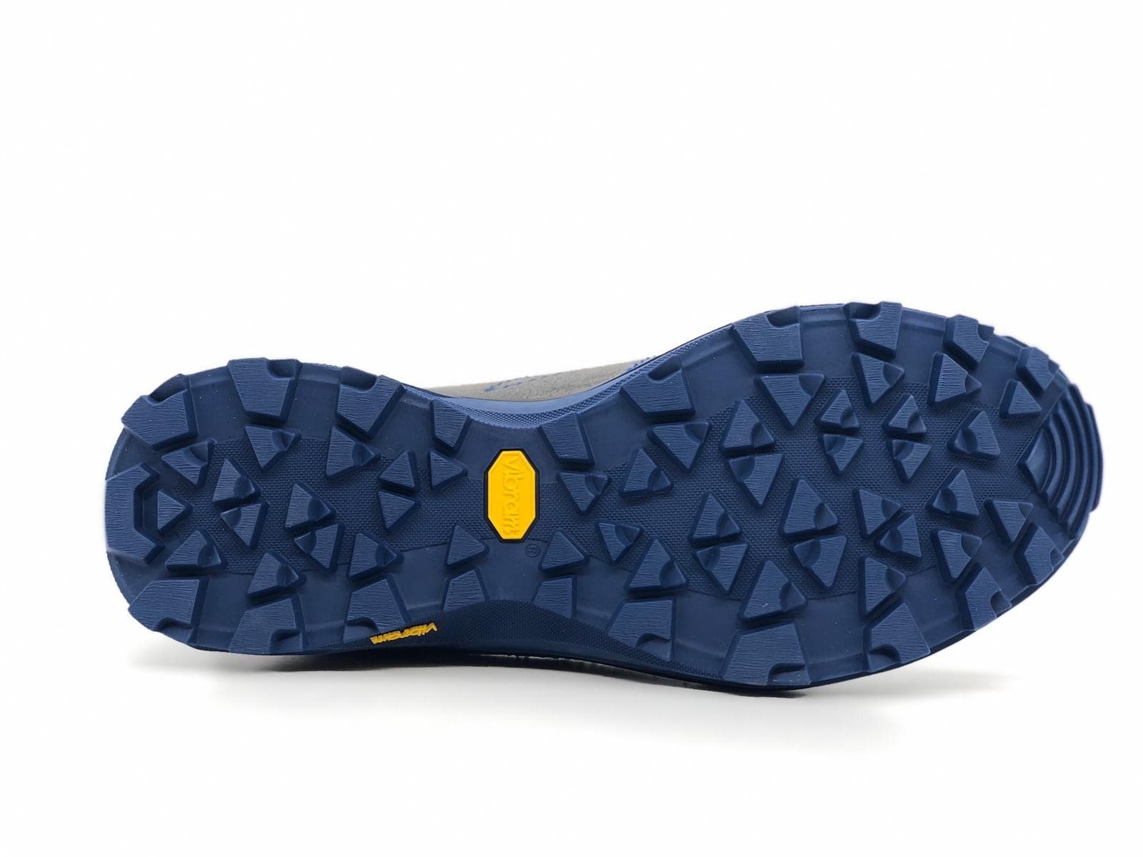 GRISPORT Scarponi da trekking uomo 14703V9G grigio nero in Stivali da escursionismo Calzature Durello - Agna, commercioVirtuoso.it
