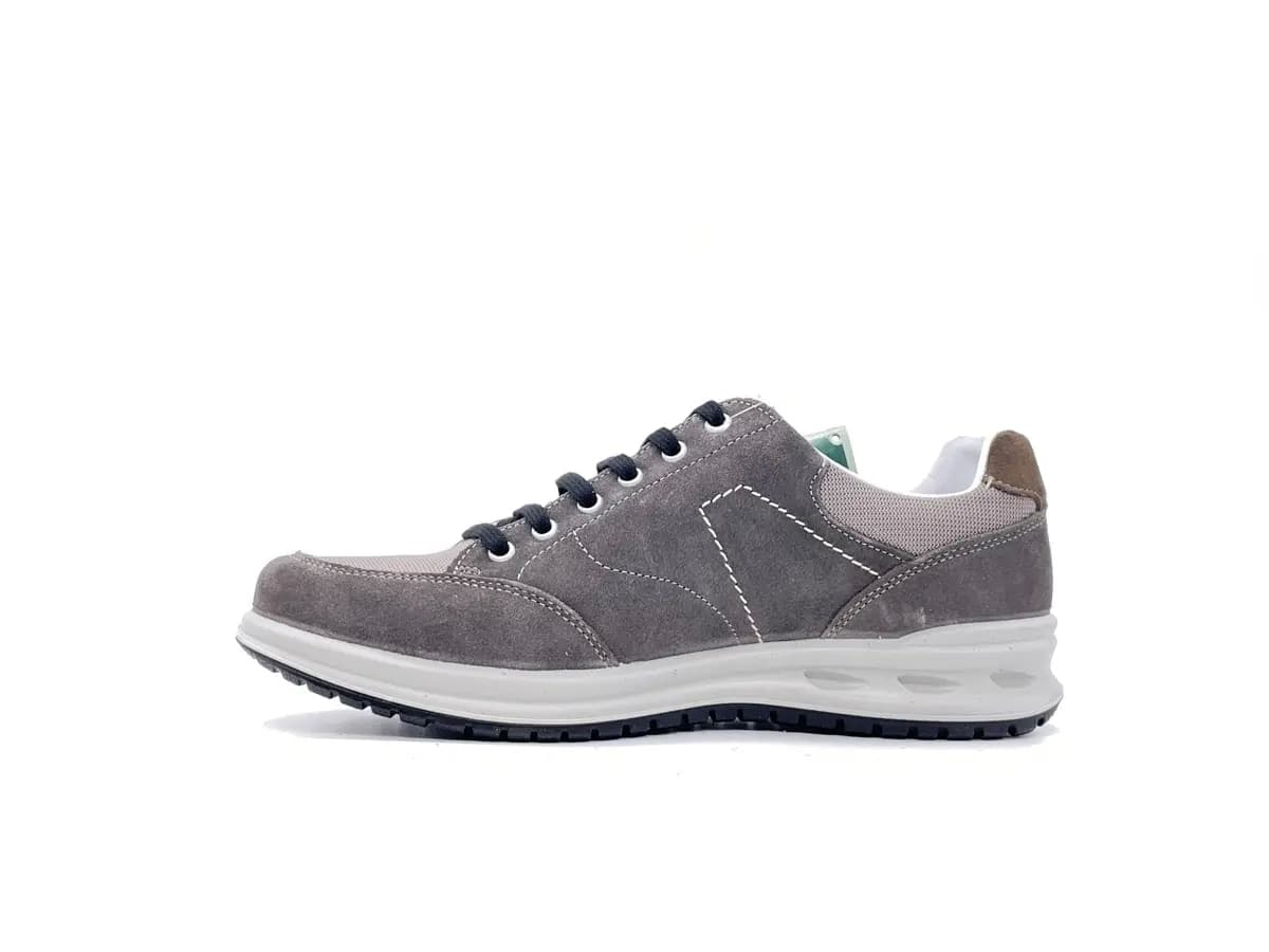 GRISPORT ACTIVE Sneakers uomo con laccio e zip nabuk grigio 43069V32 in Sneaker casual Calzature Durello - Agna, commercioVirtuoso.it