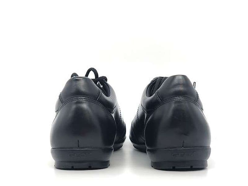 GEOX Scarpa stringata uomo in pelle nera Symbol B in Scarpe stringate basse Calzature Durello - Agna, commercioVirtuoso.it