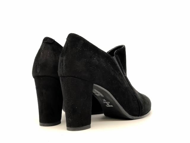 ELLEN Décolleté chiuse nera a punta in pelle scamosciata in Scarpe col tacco Calzature Durello - Agna, commercioVirtuoso.it