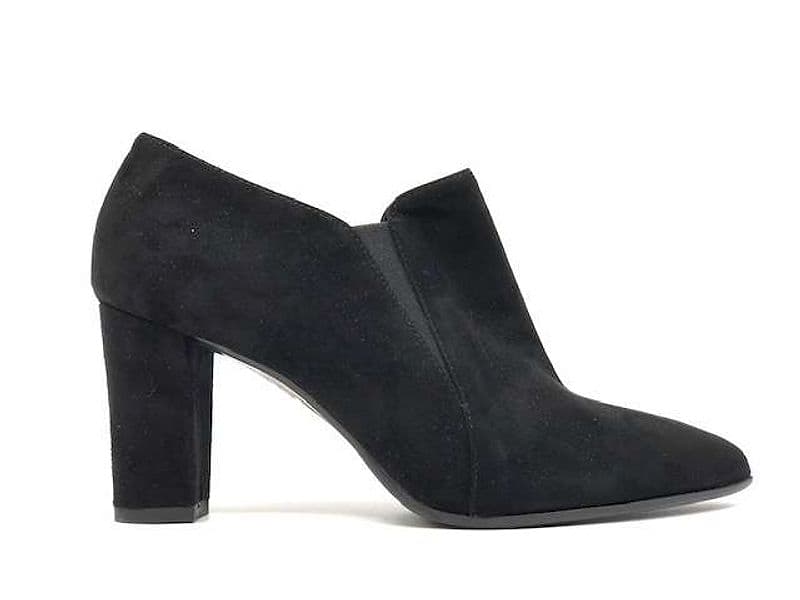 ELLEN Décolleté chiuse nera a punta in pelle scamosciata in Scarpe col tacco Calzature Durello - Agna, commercioVirtuoso.it