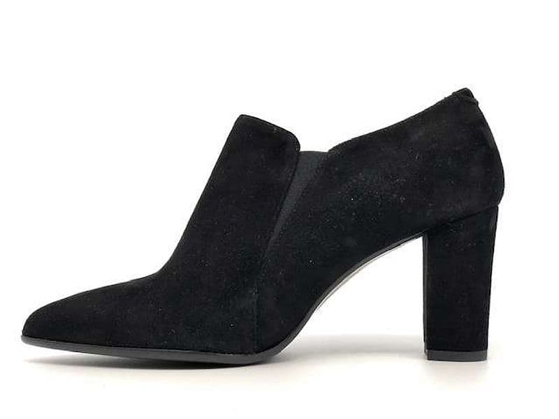 ELLEN Décolleté chiuse nera a punta in pelle scamosciata in Scarpe col tacco Calzature Durello - Agna, commercioVirtuoso.it