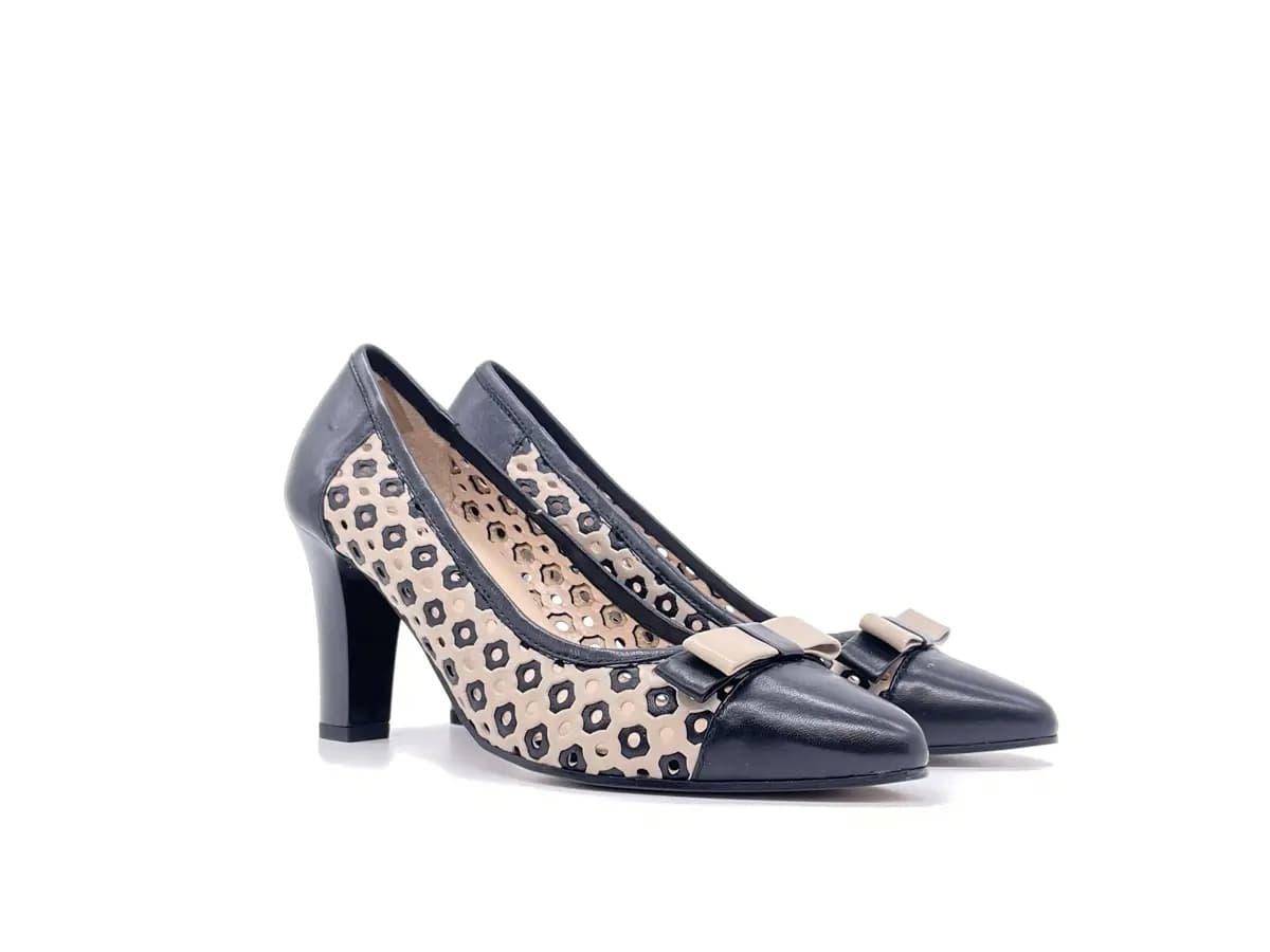 DONNA SOFT Slingback donna in pelle traforata beige e nera 5677 - 5
