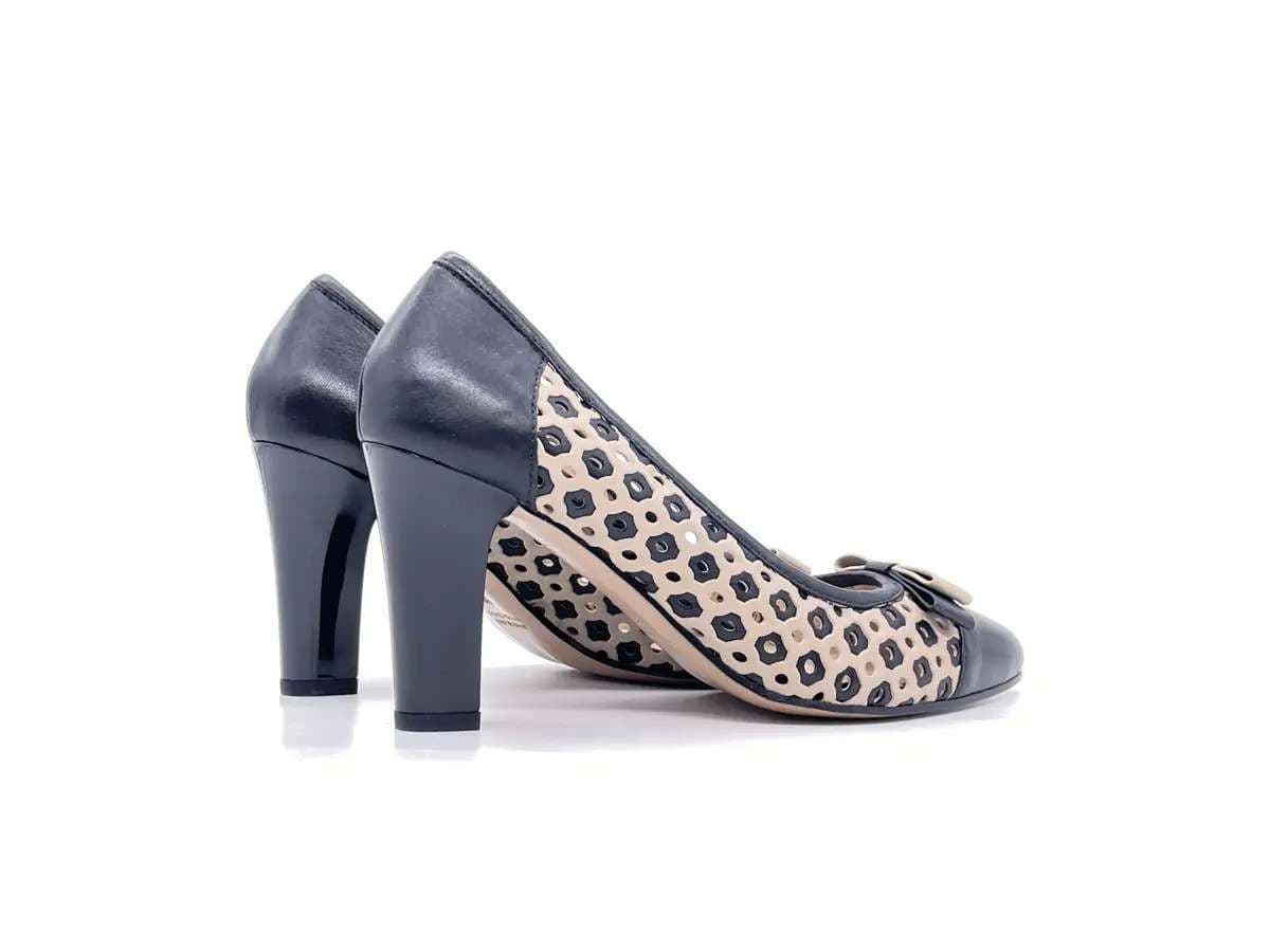 DONNA SOFT Slingback donna in pelle traforata beige e nera 5677 in Scarpe col tacco Calzature Durello - Agna, commercioVirtuoso.it