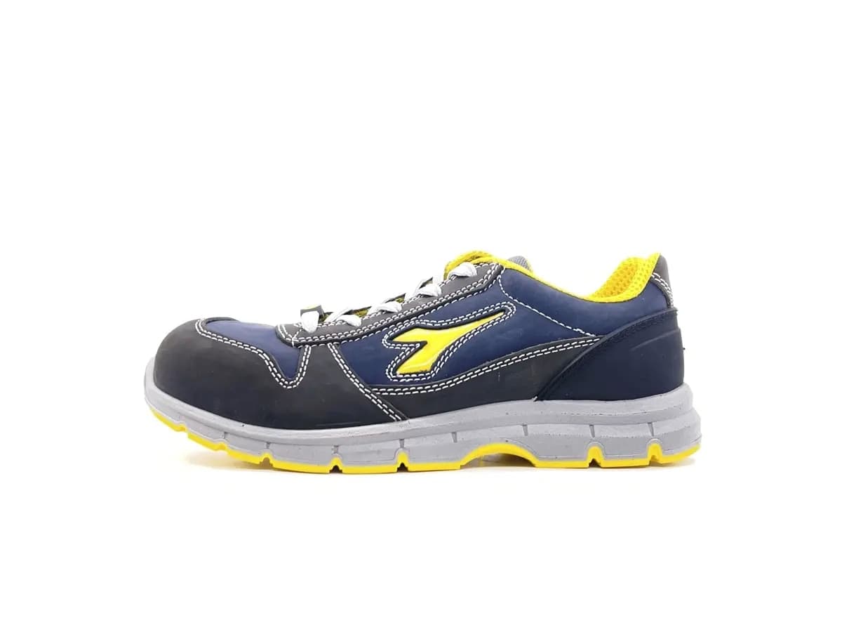 Diadora Run Low S3 uomo scarpa antinfortunistica pelle e tessuto blu in Scarpe Calzature Durello - Agna, commercioVirtuoso.it