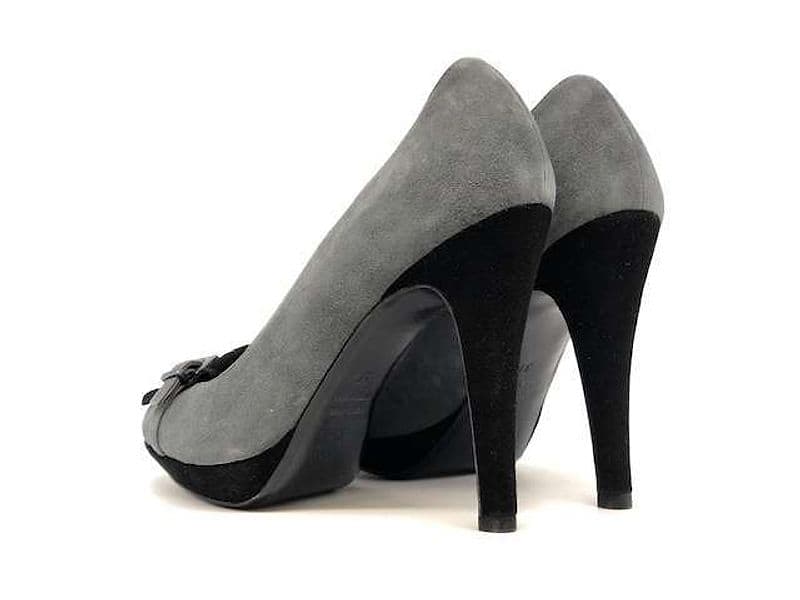 Décolleté donna Wanda d’Aragona scamosciate grigio nere tacco 10 cm in Scarpe col tacco Calzature Durello - Agna, commercioVirtuoso.it