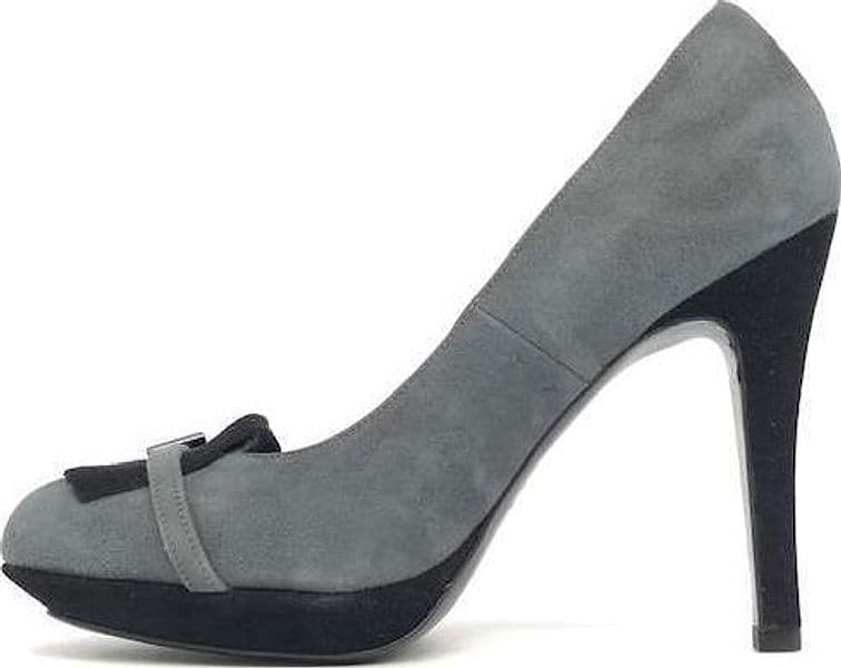 Décolleté donna Wanda d’Aragona scamosciate grigio nere tacco 10 cm in Scarpe col tacco Calzature Durello - Agna, commercioVirtuoso.it