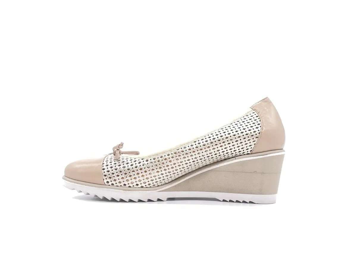 DONNA SOFT Décolleté con zeppa beige traforato 7285 - 4