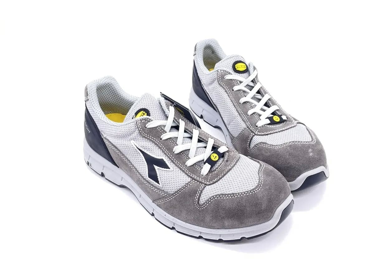 Diadora Run Text Low unisex scarpa antinfortunistica S1P tessuto e pelle grigia in Scarpe Calzature Durello - Agna, commercioVirtuoso.it
