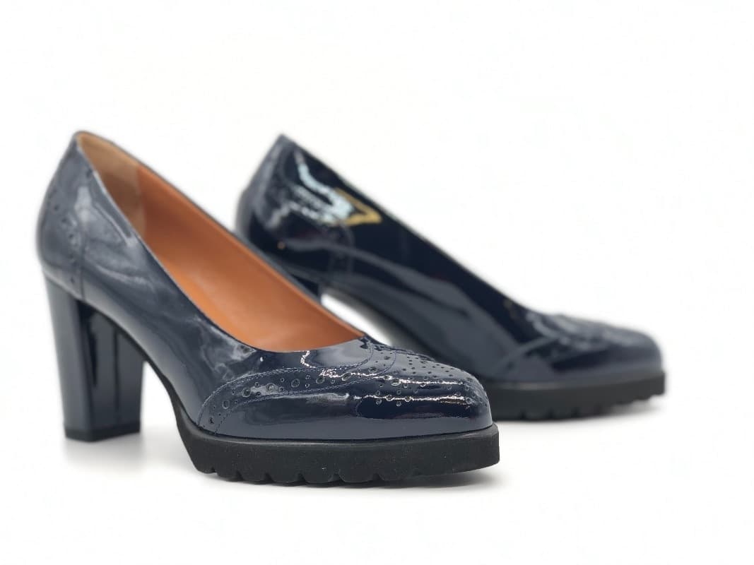 DONNA SOFT Décolleté 6057 in pelle vernice blu in Scarpe col tacco Calzature Durello - Agna, commercioVirtuoso.it