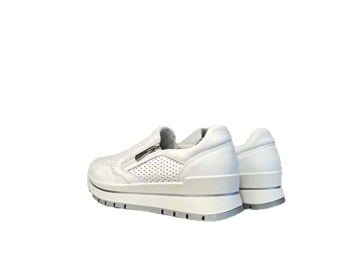 IGI &amp; CO.. Sneakers donna in pelle forata soft bianca in Sneaker casual Calzature Durello - Agna, commercioVirtuoso.it
