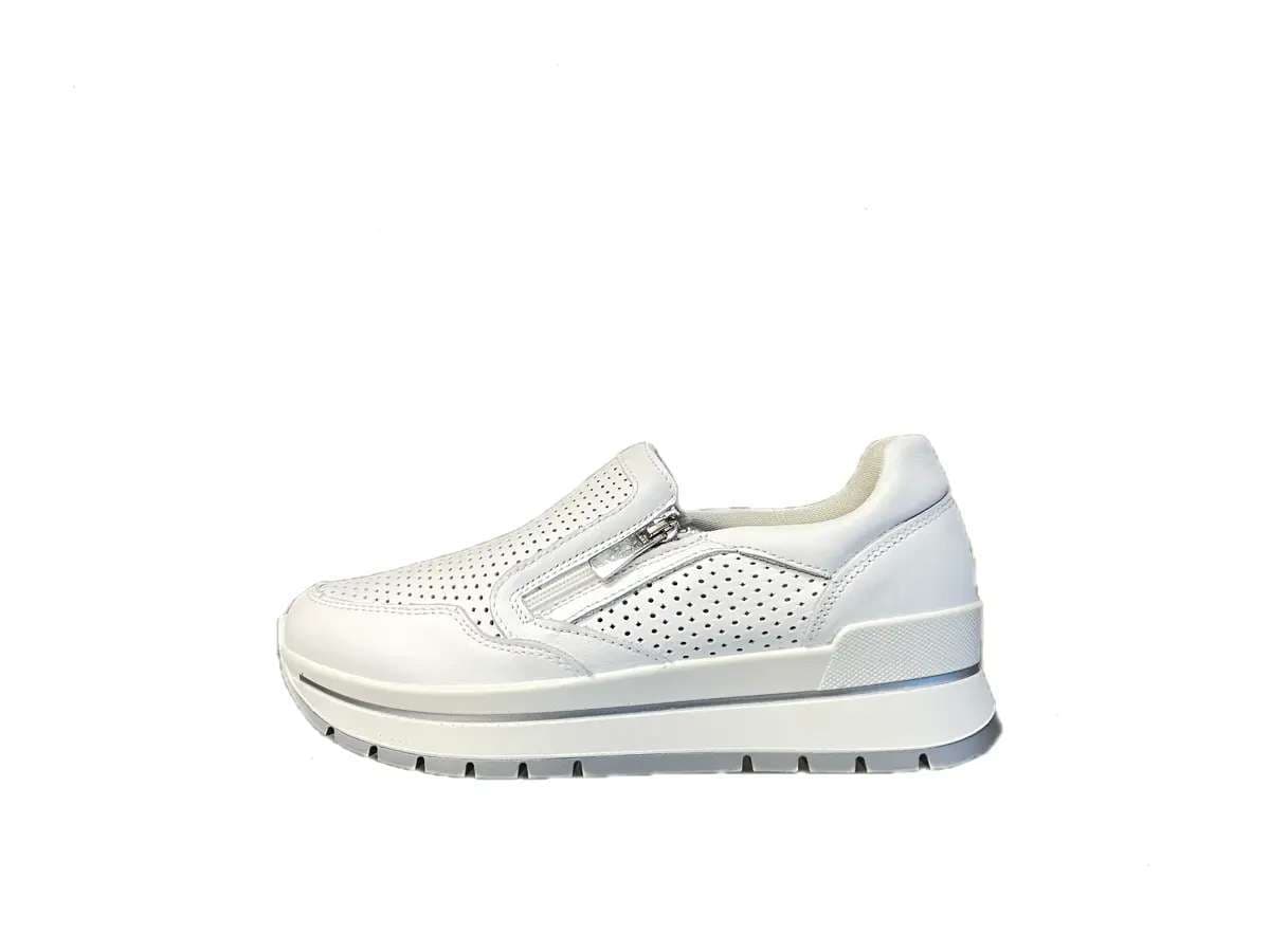 IGI &amp; CO.. Sneakers donna in pelle forata soft bianca in Sneaker casual Calzature Durello - Agna, commercioVirtuoso.it