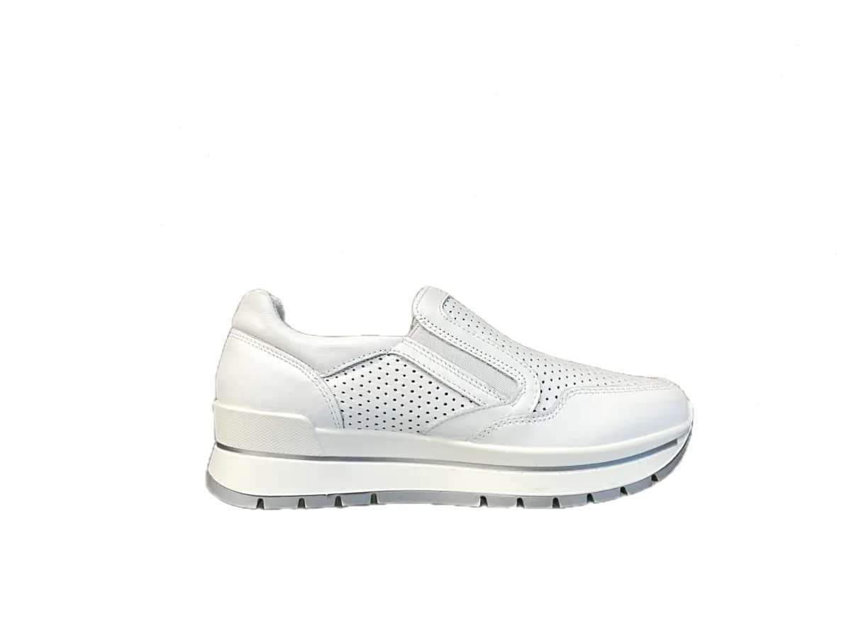 IGI &amp; CO.. Sneakers donna in pelle forata soft bianca in Sneaker casual Calzature Durello - Agna, commercioVirtuoso.it