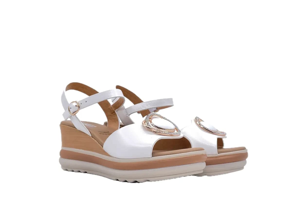 MODA ITALIA Sandali donna con fascia in pelle bianca e accessorio platino con st - 7
