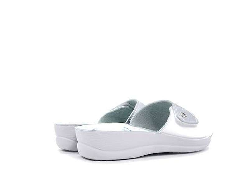 INBLU Ciabatta Donna Con Strappo Argento in Infradito e ciabatte da spiaggia Calzature Durello - Agna, commercioVirtuoso.it