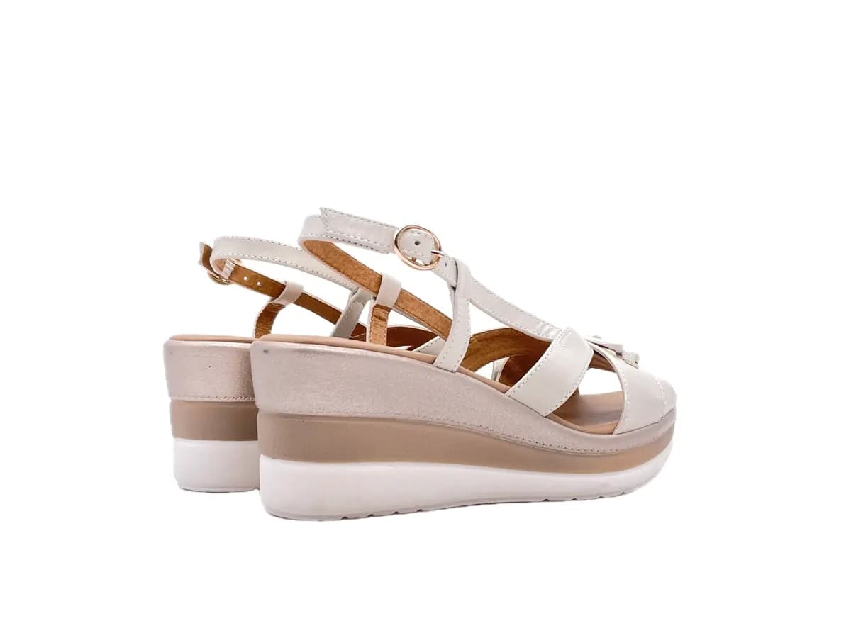 MODA ITALIA Sandali donna pelle avorio con zeppa in Sandali moda Calzature Durello - Agna, commercioVirtuoso.it