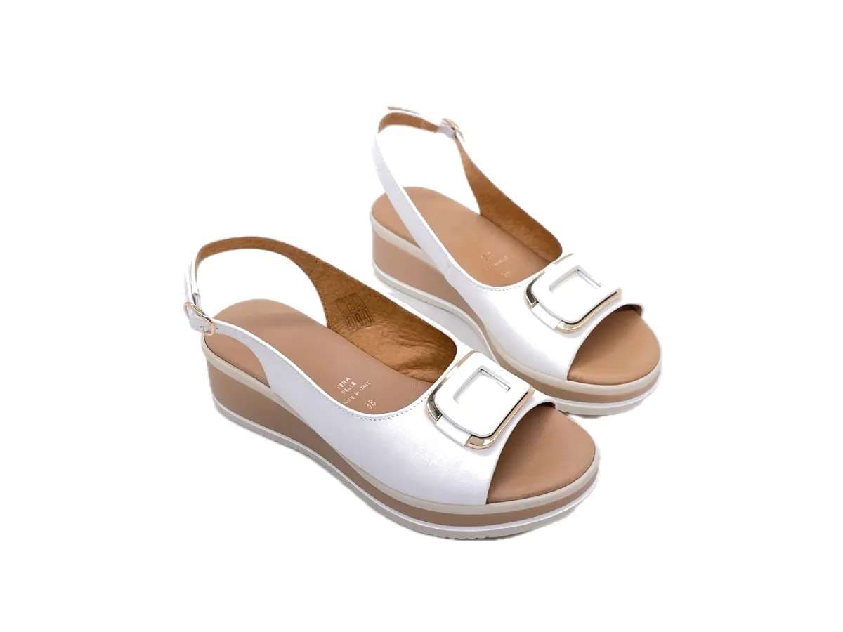 STUDIO MODA Sandali donna in pelle colore bianco con zeppetta in Sandali moda Calzature Durello - Agna, commercioVirtuoso.it