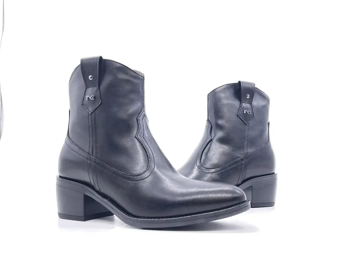 NeroGiardini Stivaletto texano donna pelle nera tacco medio zip in Stivali Calzature Durello - Agna, commercioVirtuoso.it