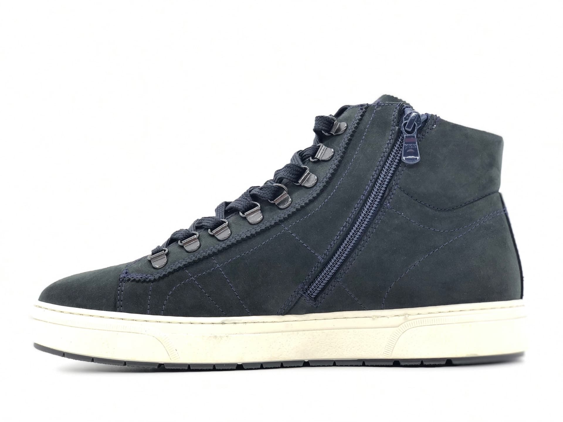 NERO GIARDINI Sneakers uomo A800670U 200 in Sneaker casual Calzature Durello - Agna, commercioVirtuoso.it