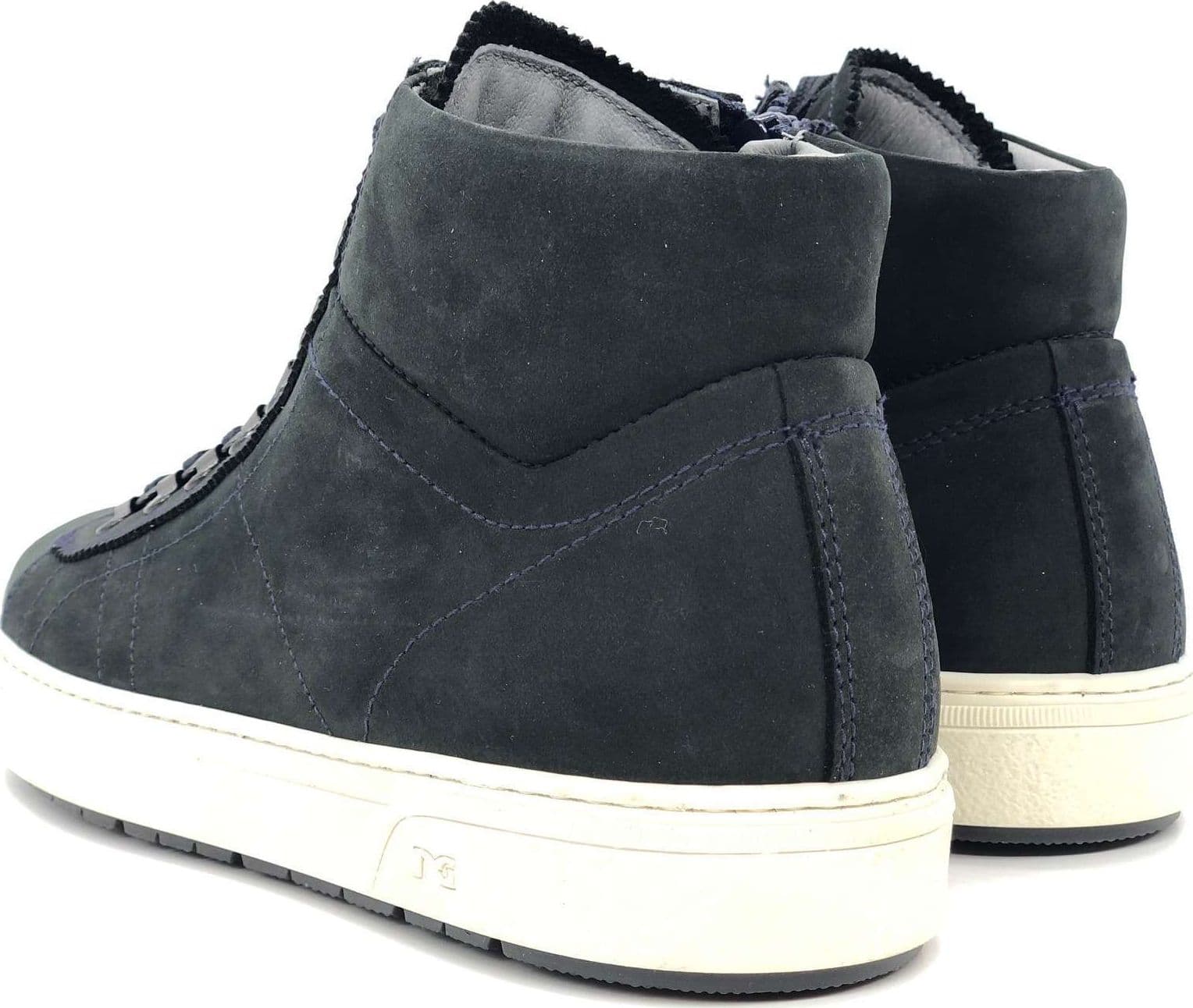 NERO GIARDINI Sneakers uomo A800670U 200 in Sneaker casual Calzature Durello - Agna, commercioVirtuoso.it