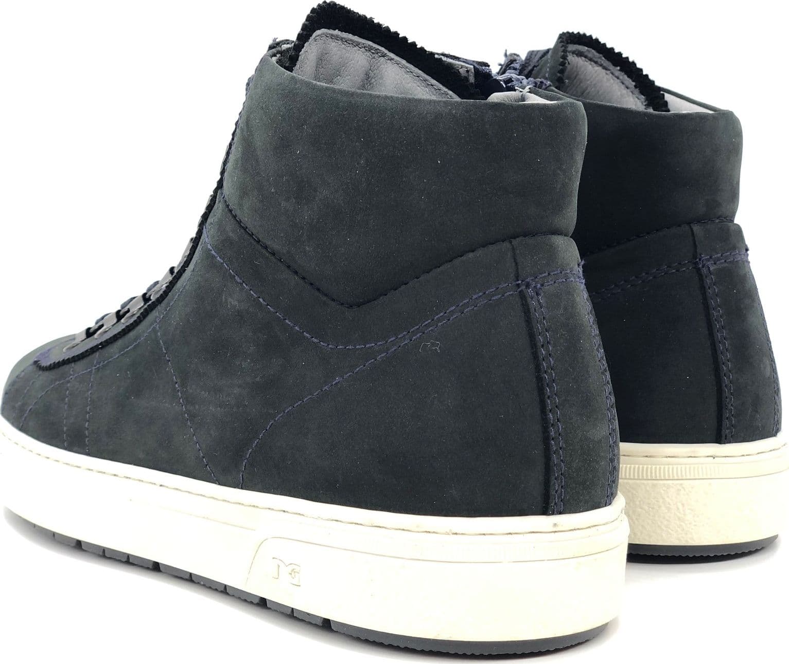 NERO GIARDINI Sneakers uomo A800670U 200 in Sneaker casual Calzature Durello - Agna, commercioVirtuoso.it