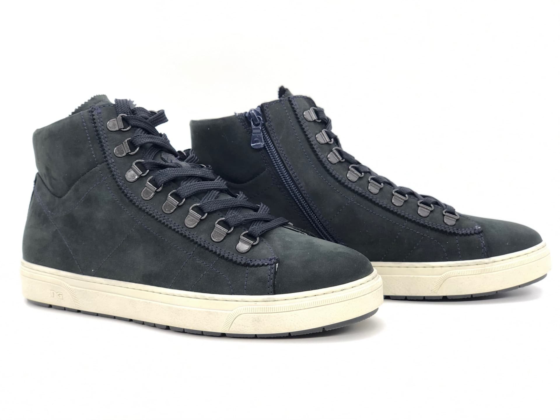 NERO GIARDINI Sneakers uomo A800670U 200 in Sneaker casual Calzature Durello - Agna, commercioVirtuoso.it
