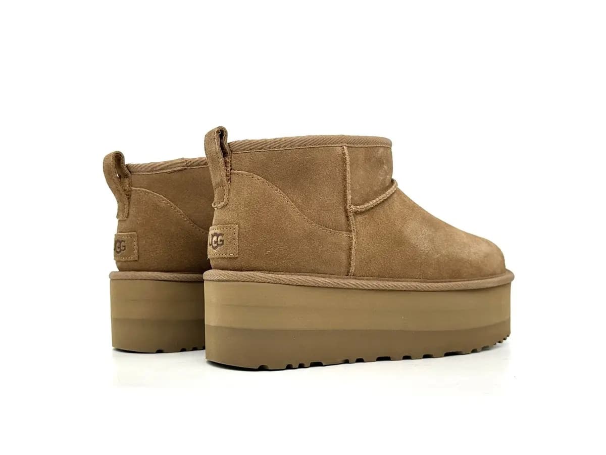 UGG W Classic Ultra Mini Platform Camel in Stivali Calzature Durello - Agna, commercioVirtuoso.it